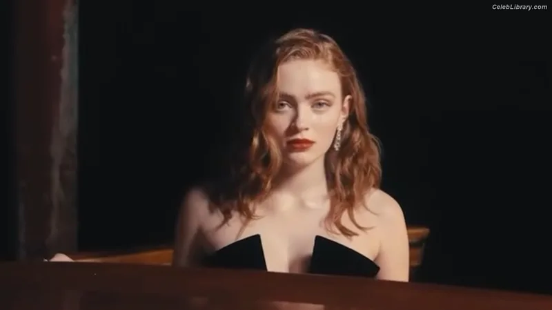 Sadie Sink photo 12 of 1907