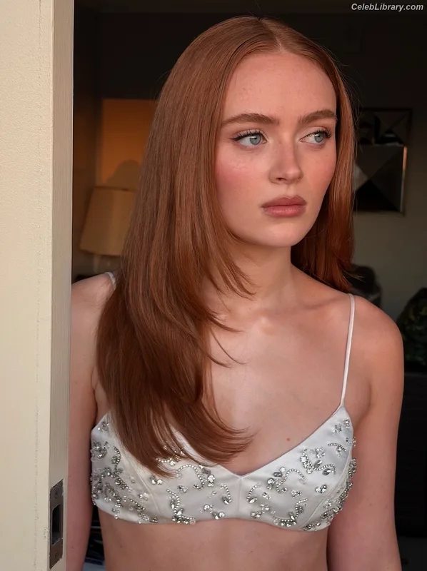 Sadie Sink photo 21 of 1907