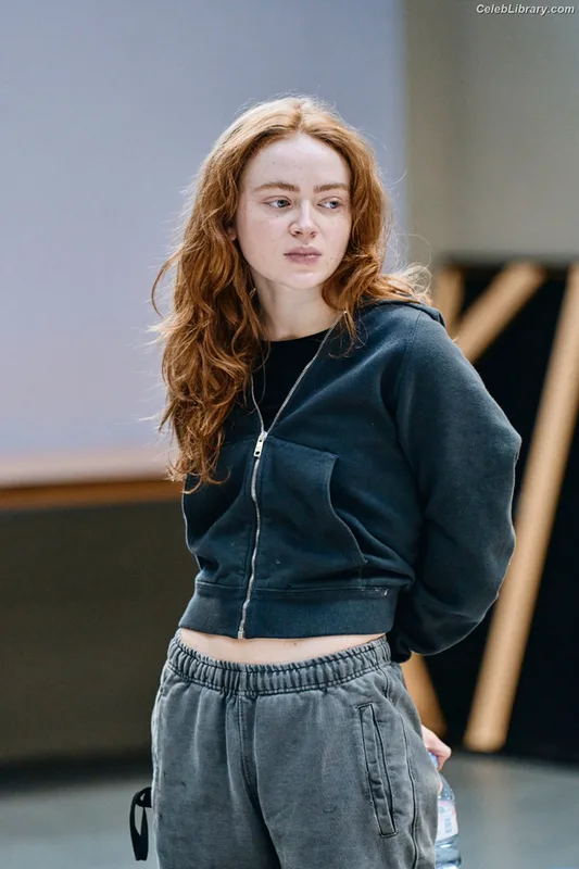 Sadie Sink photo 24 of 1907