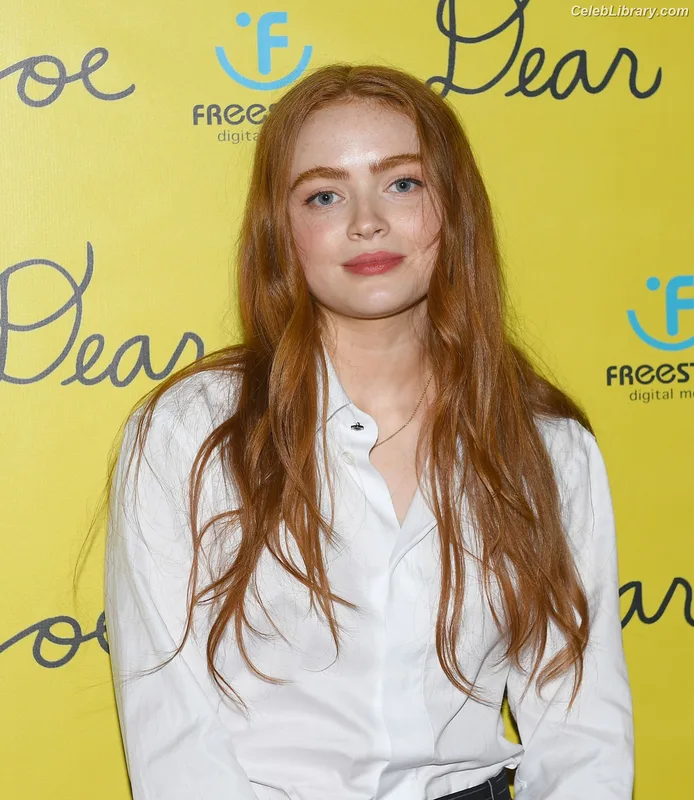 Sadie Sink photo 7 of 1907
