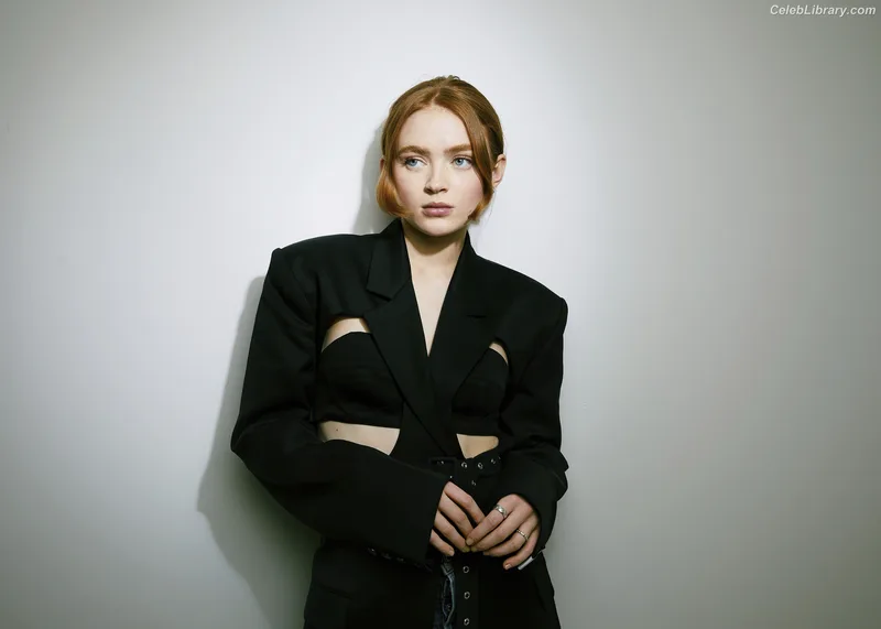 Sadie Sink photo 17 of 1907