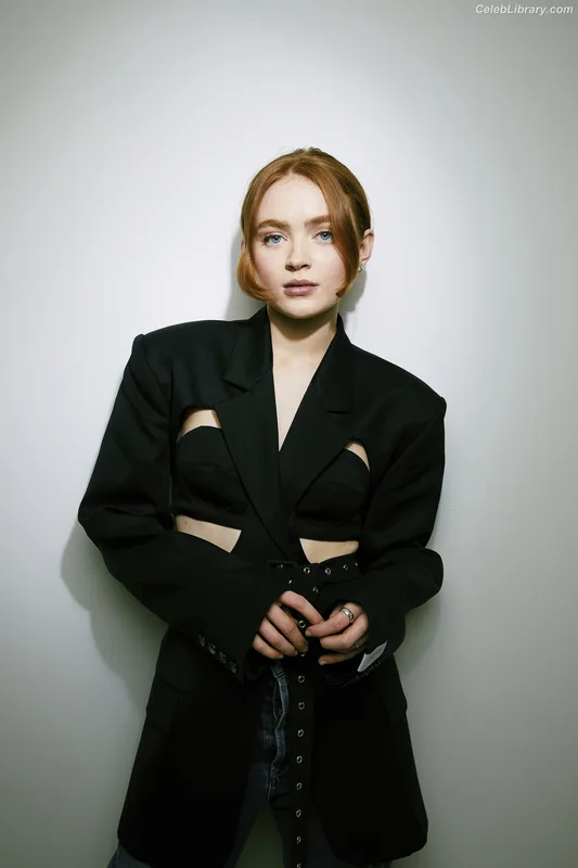 Sadie Sink photo 20 of 1907