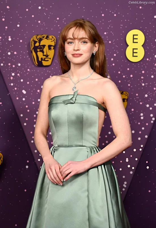 Sadie Sink photo 7 of 1907