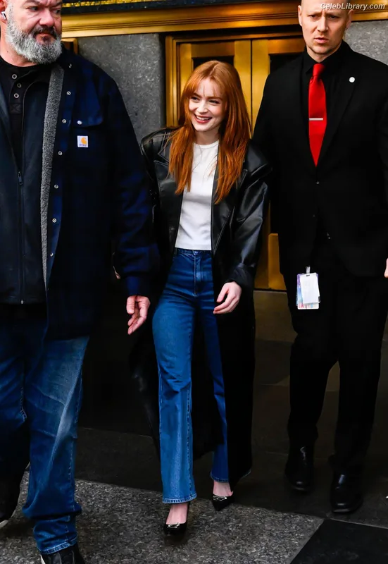 Sadie Sink photo 9 of 1907