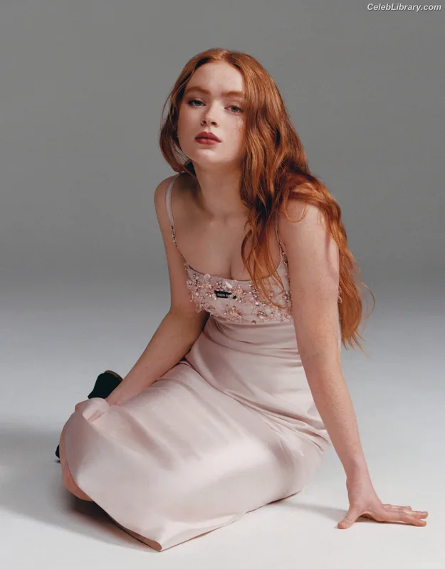 Sadie Sink photo 2 of 1907
