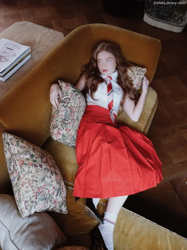 Sadie Sink photo 8 of 1907