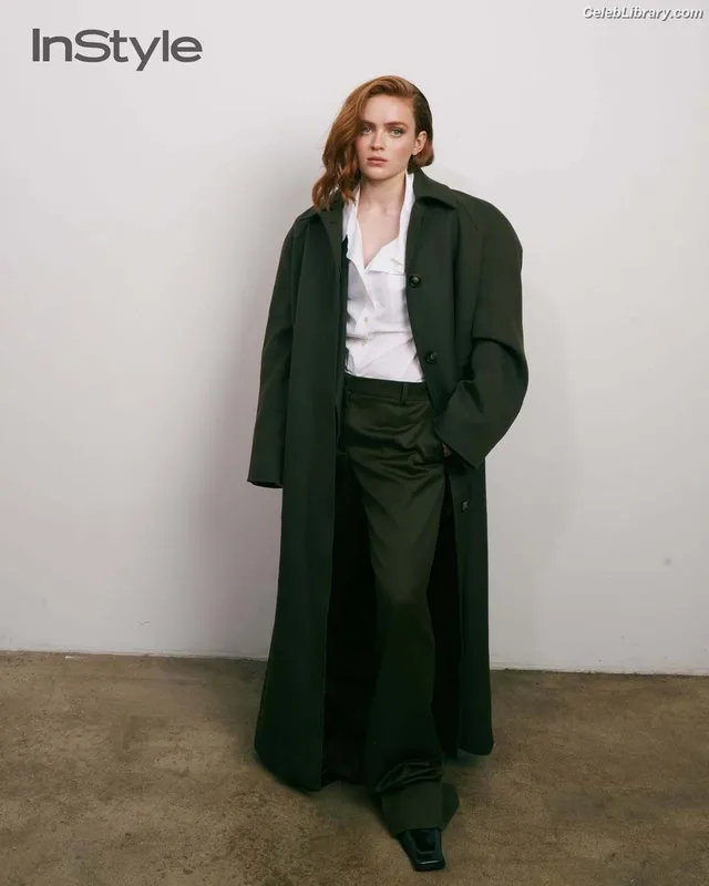 Sadie Sink photo 9 of 1907
