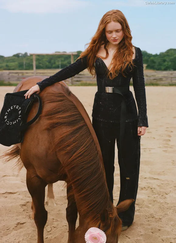 Sadie Sink photo 4 of 1907