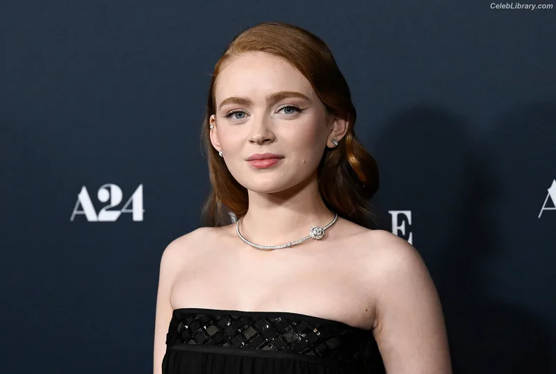 Sadie Sink photo 14 of 1907