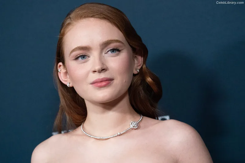 Sadie Sink photo 21 of 1907