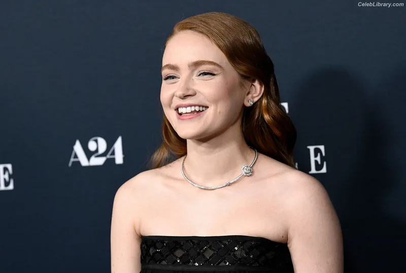 Sadie Sink photo 23 of 1907