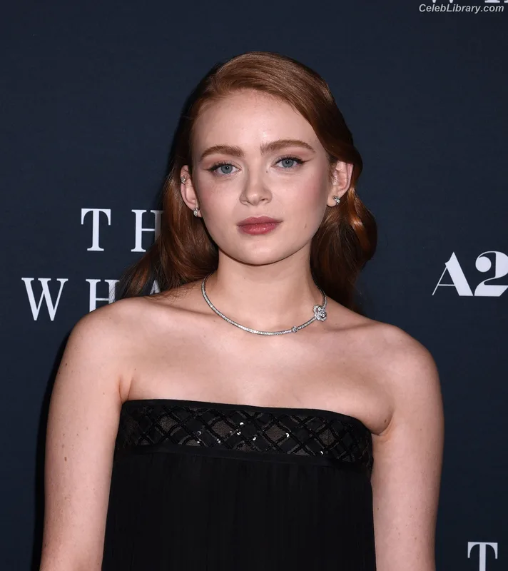 Sadie Sink photo 9 of 1907