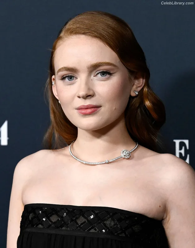 Sadie Sink photo 19 of 1907