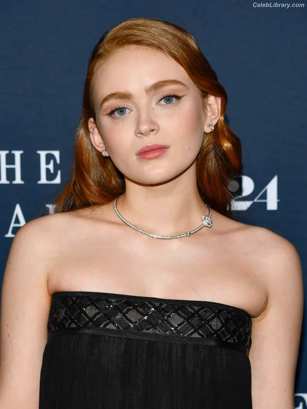 Sadie Sink photo 21 of 1907