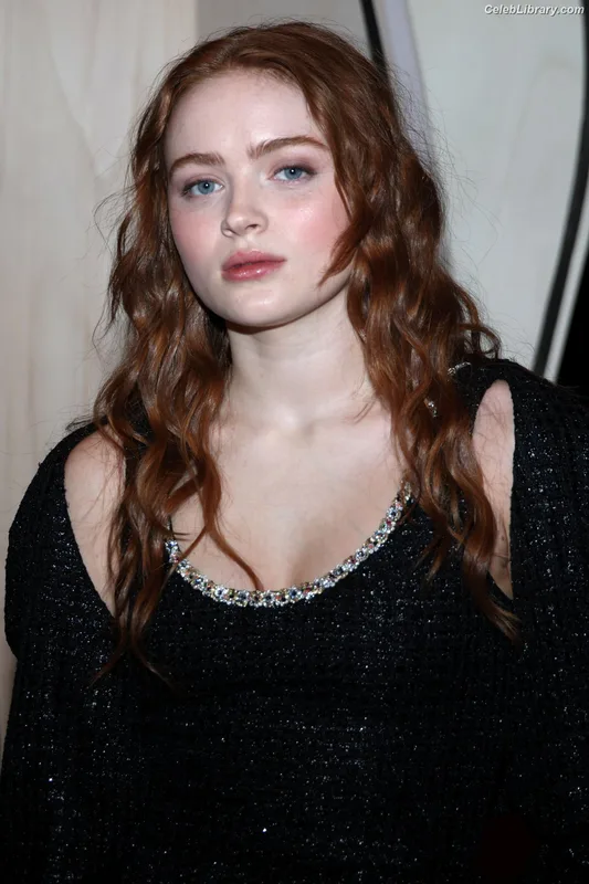 Sadie Sink photo 7 of 1907