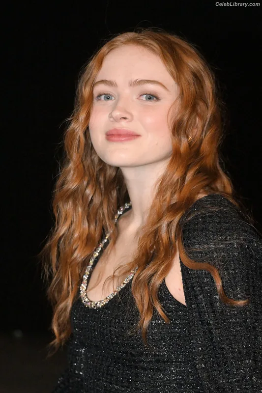 Sadie Sink photo 8 of 1907
