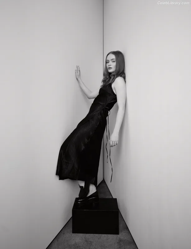 Sadie Sink photo 13 of 1907