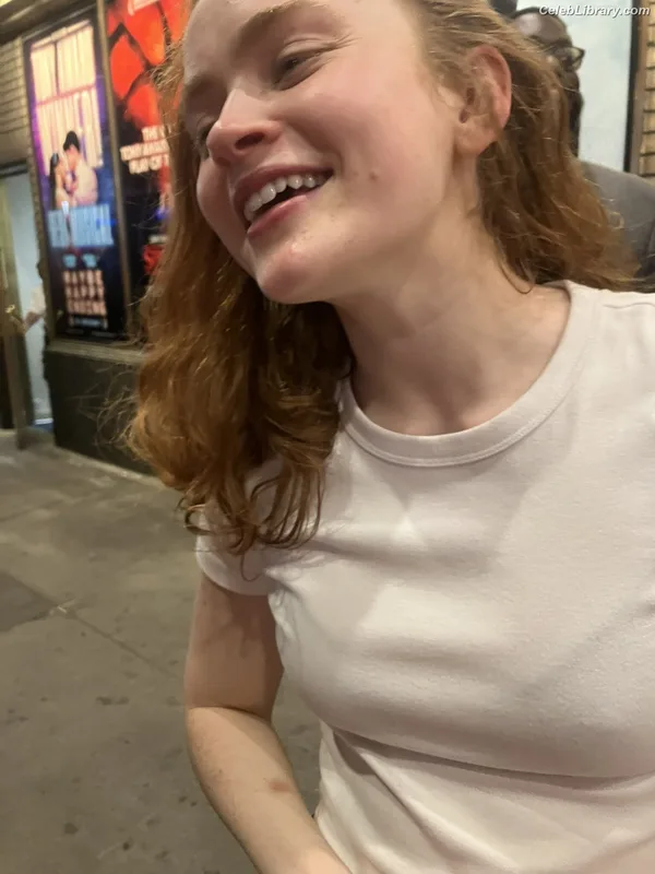 Sadie Sink photo 19 of 1907