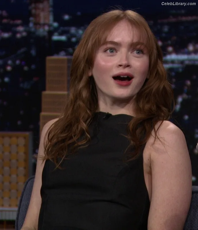 Sadie Sink photo 2 of 1907