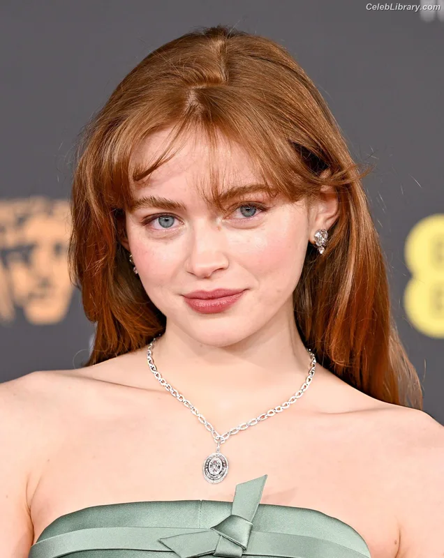 Sadie Sink photo 12 of 1907
