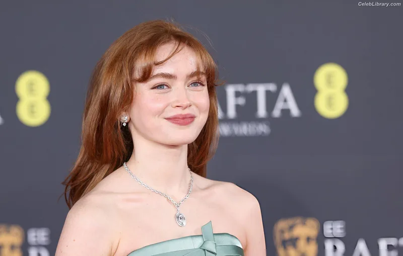Sadie Sink photo 14 of 1907