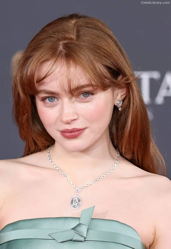 Sadie Sink photo 20 of 1907