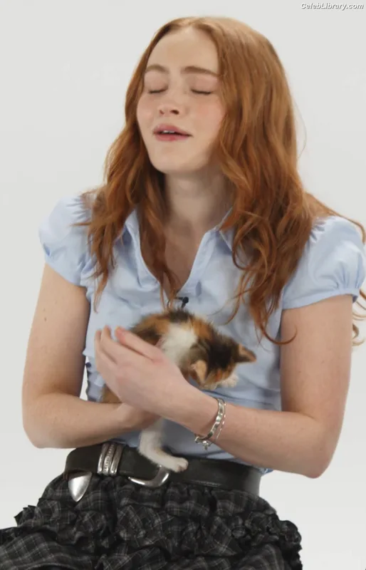 Sadie Sink photo 5 of 1907