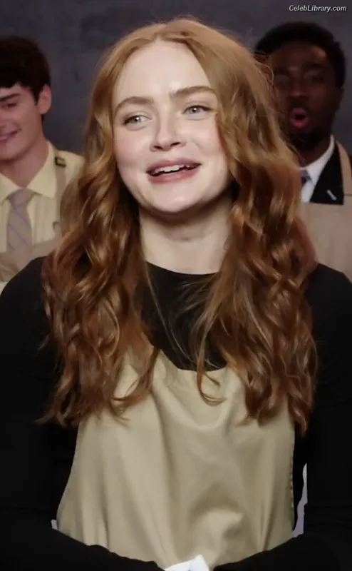 Sadie Sink photo 14 of 1907