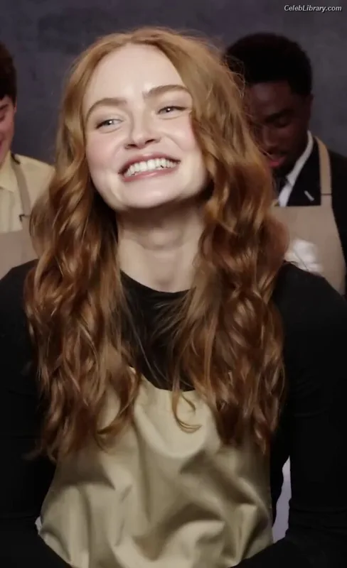 Sadie Sink photo 15 of 1907