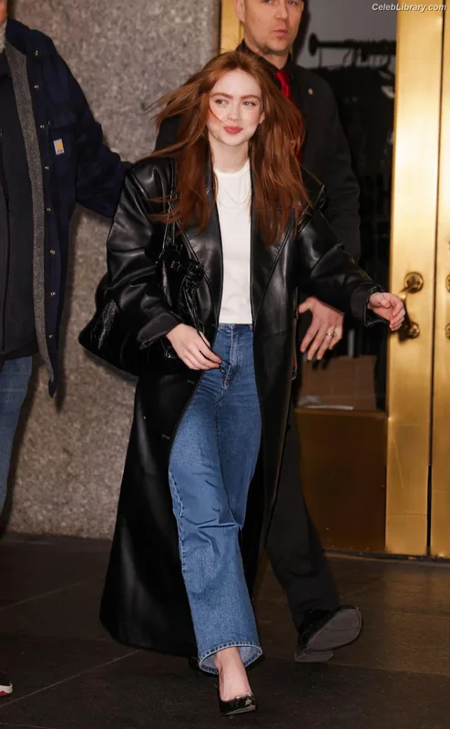 Sadie Sink photo 17 of 1907