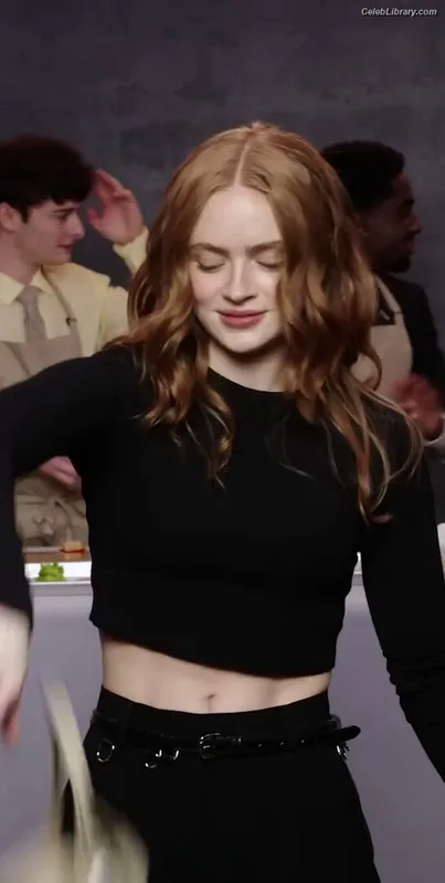 Sadie Sink photo 18 of 1907