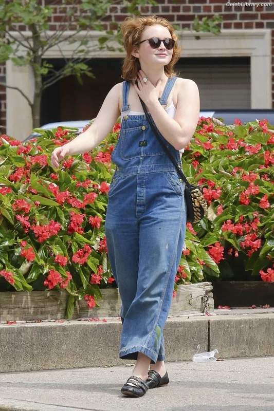 Sadie Sink photo 19 of 1907