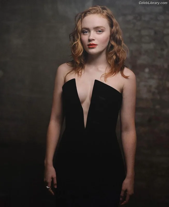 Sadie Sink photo 1 of 1907