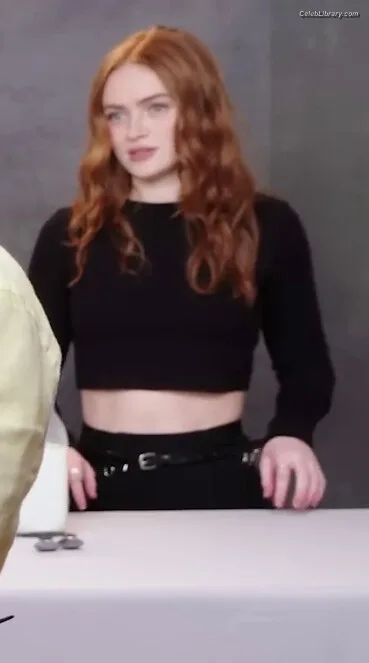 Sadie Sink photo 9 of 1907