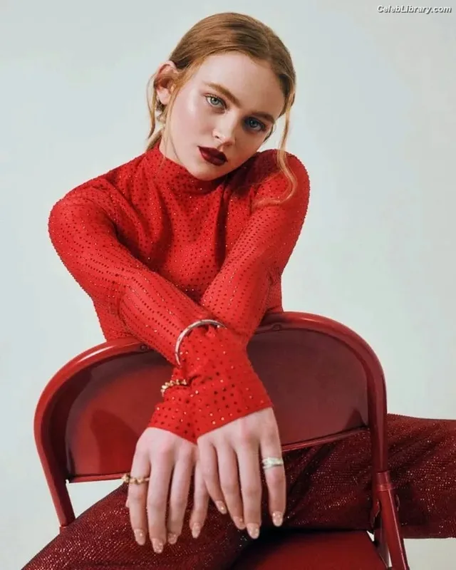 Sadie Sink photo 10 of 1907