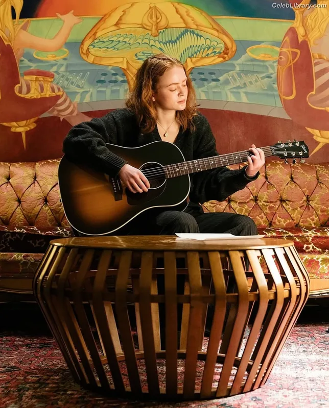 Sadie Sink photo 20 of 1907