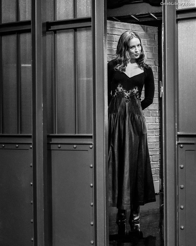 Sadie Sink photo 15 of 1907