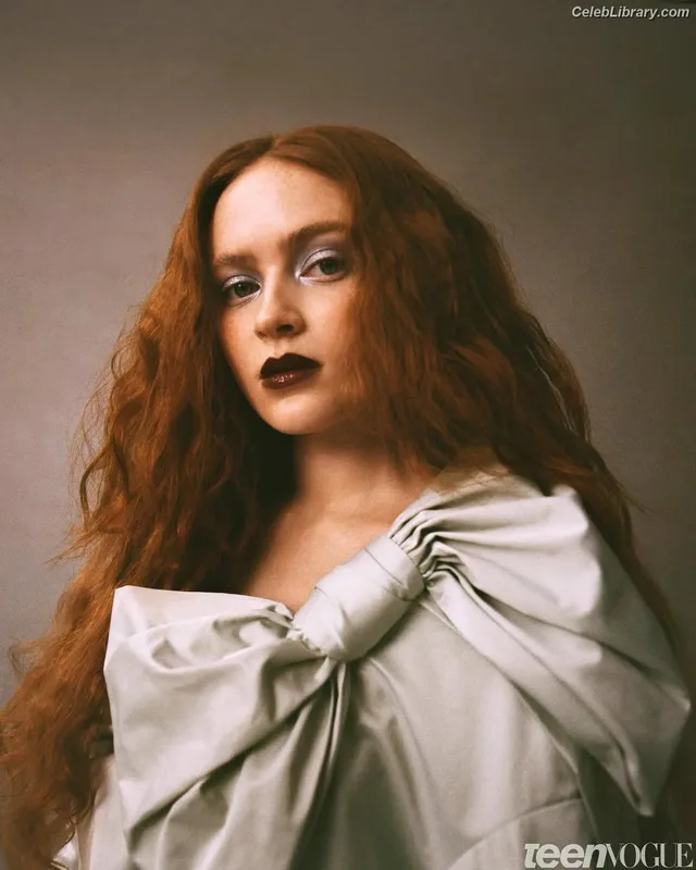 Sadie Sink photo 18 of 1907
