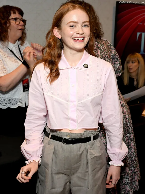 Sadie Sink photo 17 of 1907