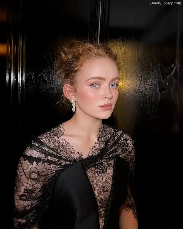 Sadie Sink photo 21 of 1907