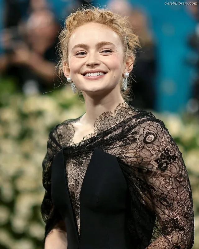 Sadie Sink photo 22 of 1907