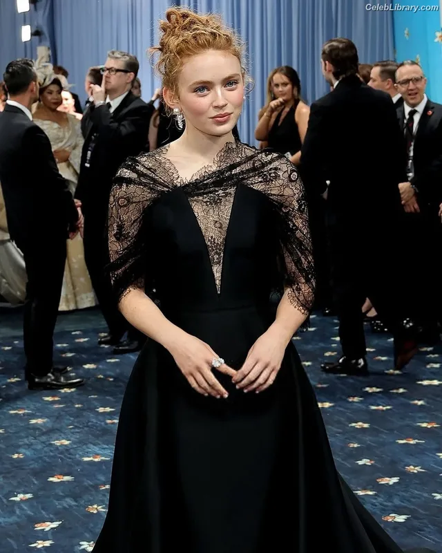 Sadie Sink photo 24 of 1907