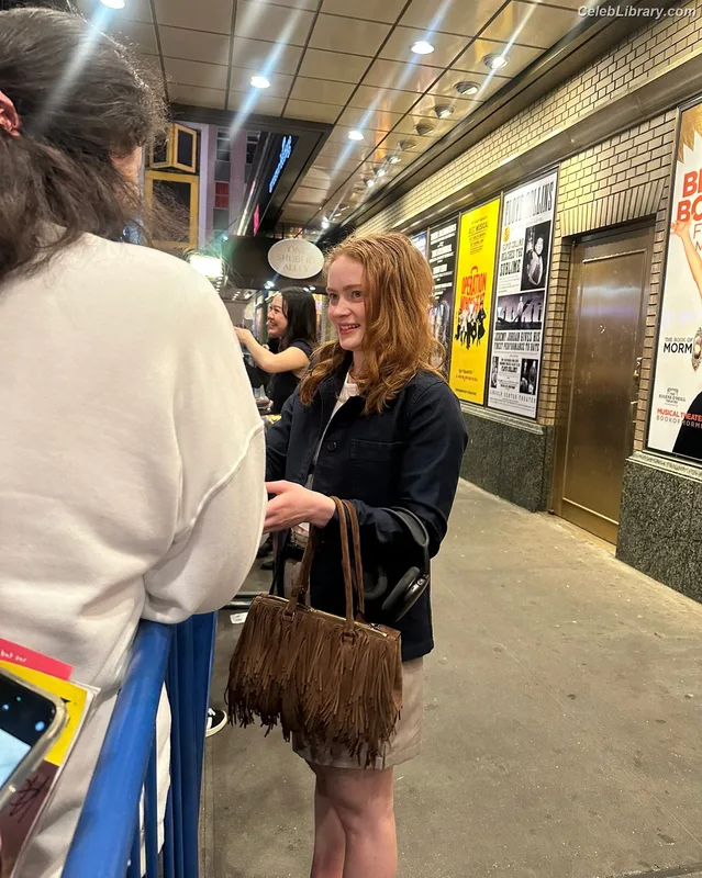 Sadie Sink photo 5 of 1907