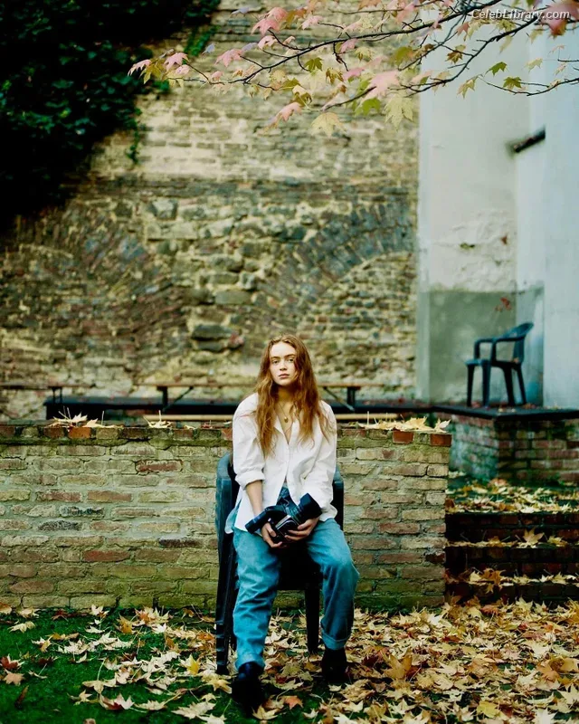 Sadie Sink photo 16 of 1907