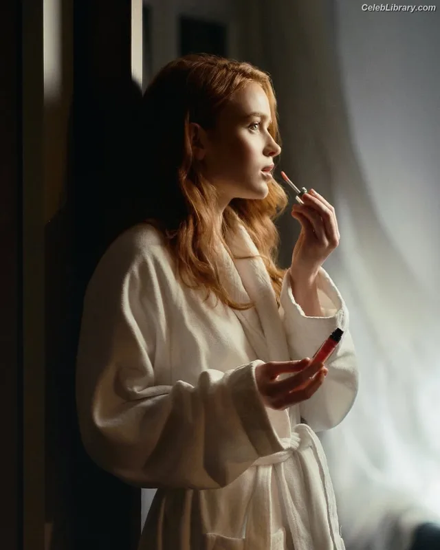 Sadie Sink photo 2 of 1907