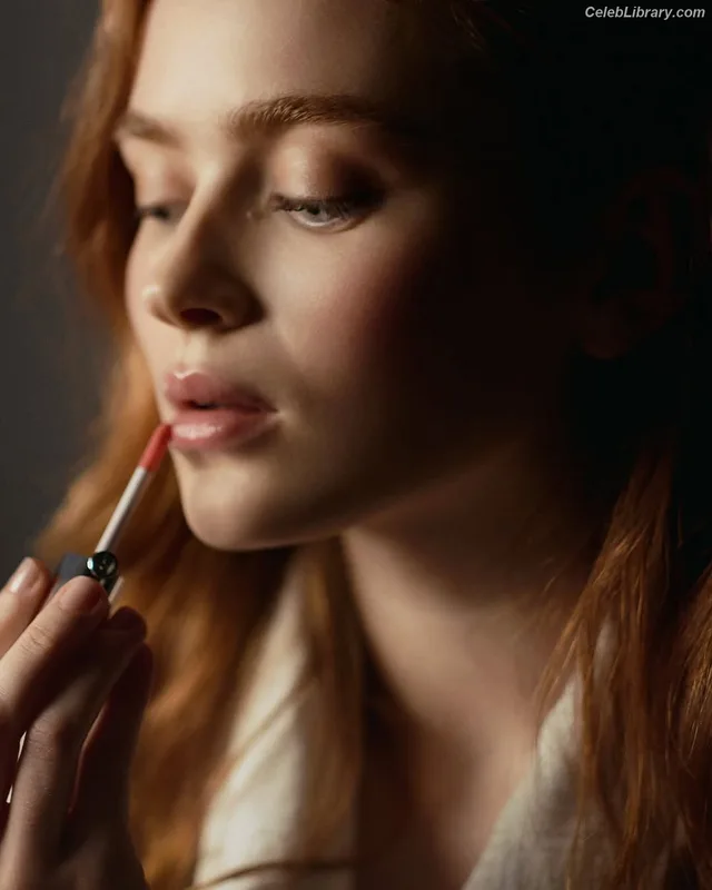 Sadie Sink photo 7 of 1907