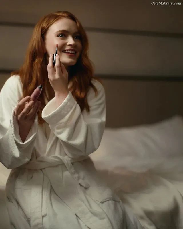 Sadie Sink photo 8 of 1907