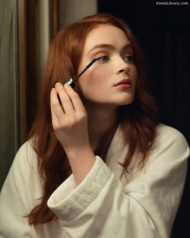 Sadie Sink photo 17 of 1907