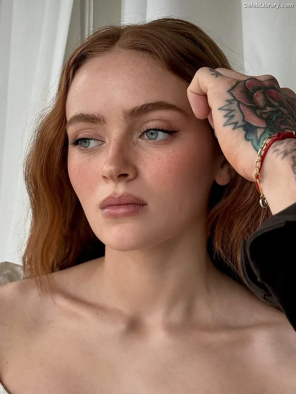 Sadie Sink photo 22 of 1907