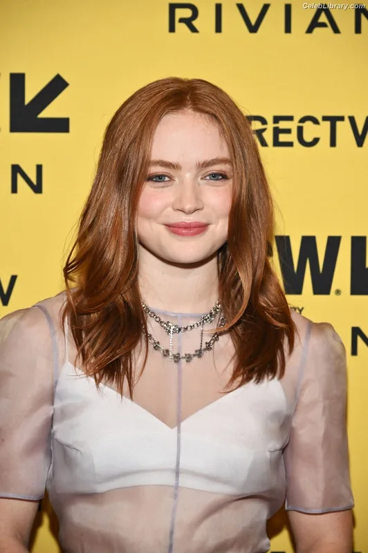 Sadie Sink photo 8 of 1907